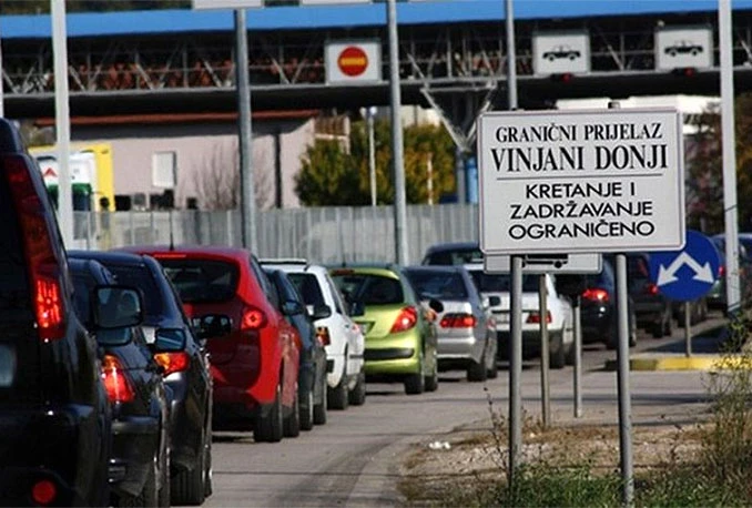 Usporen ili obustavljen promet na dva bh. granična prijelaza