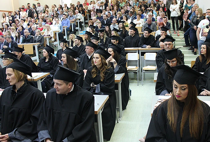 Pravni fakultet promovirao diplomante i najavio novi studij