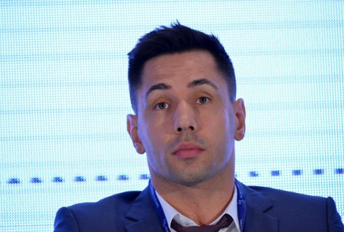 Adnan Ćatić: Nisam veću laž u životu pročitao!
