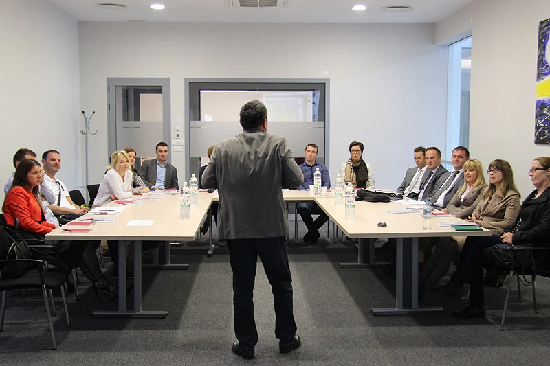 Interakcija sudionika i mnoštvo primjera iz prakse na seminaru ''Rukovoditeljske vještine''