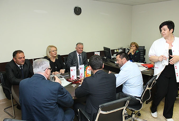 Kvesić o rješenjima u SKB Mostar: Smanjiti usluge i otpustiti ljude