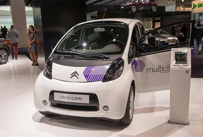 Francuzi kreću u ofenzivu minijaturnim električnim automobilima