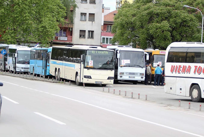 Aktivist PDP-a pokušao u autobus unijeti 41 letvu ''za fajt''