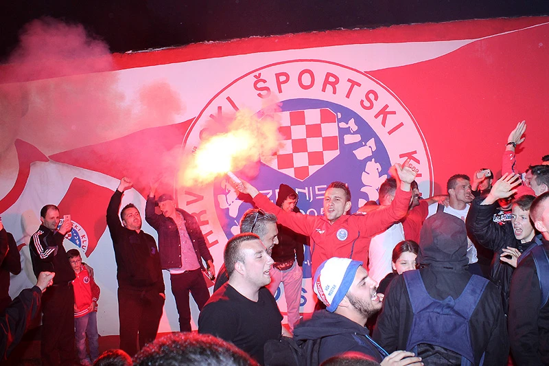 Navijači dočekali nove prvake!