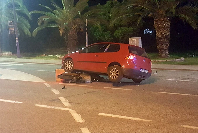 Neum: Vozač naletio na motociklista