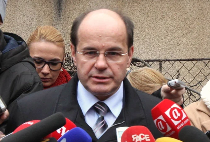 Popisa nema, a direktor putuje