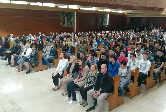 Održana sveta Misa zahvalnica za mostarske maturante