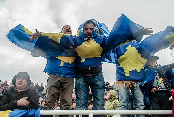 Kosovo primljeno u UEFA-u: Suze u Budimpešti, bijes u Beogradu!
