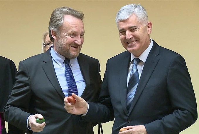 Bh. političari čestitali Vaskrs