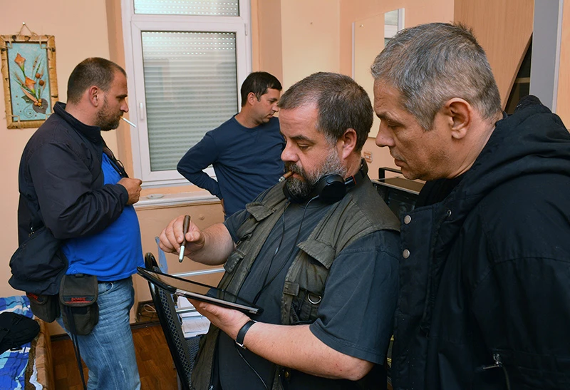 U Mostaru završeno snimanje igranog filma ''Mrtve ribe plivaju na leđima''