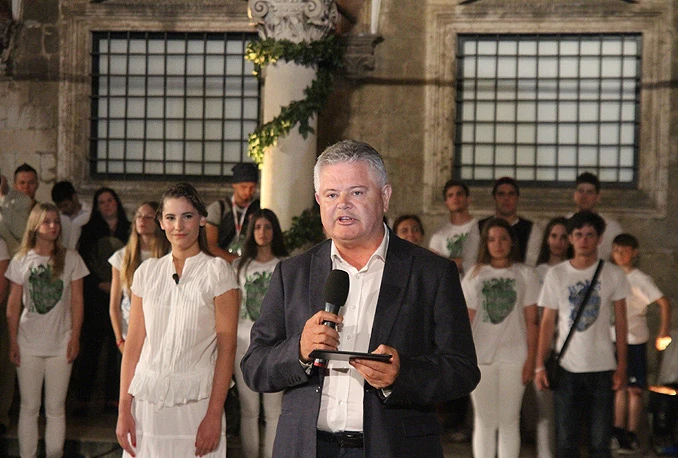 Stradun se mora upristojiti: Nema više šetnji u kupaćima