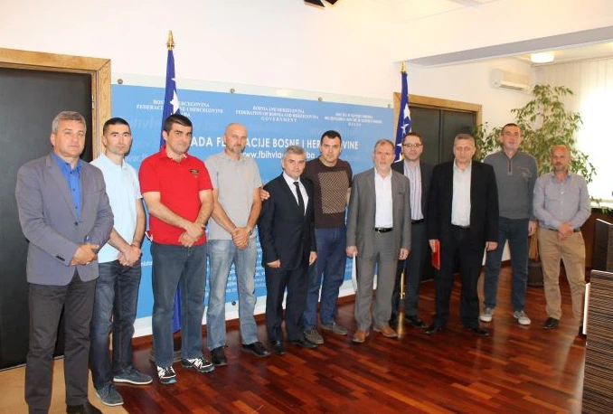 U Zakon ulazi formulacija ''dobrovoljac – maloljetni pripadnik Armije RBiH, HVO-a i MUP-a''