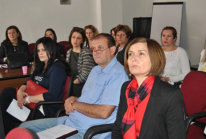 Socijalni radnici: Potrebno rješavati probleme na dobrobit djece