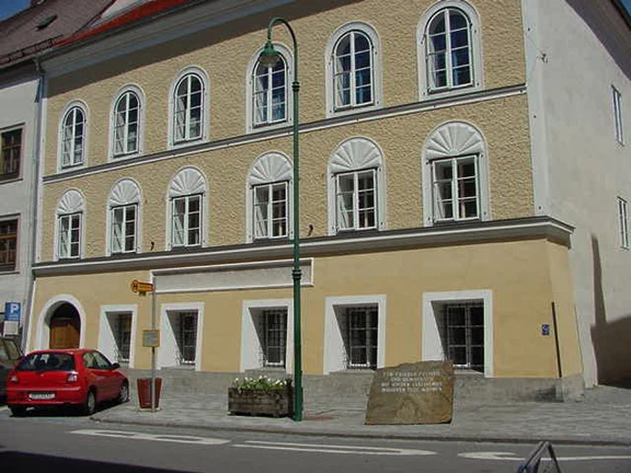 Austrija želi zaplijeniti rodnu kuću Adolfa Hitlera