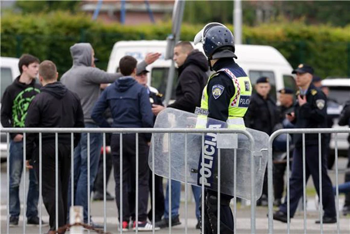 Zagrebačka policija hapsila Delije po Zagrebu