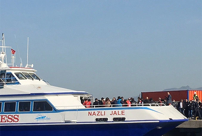 Migranti brodovima krenuli prema Turskoj