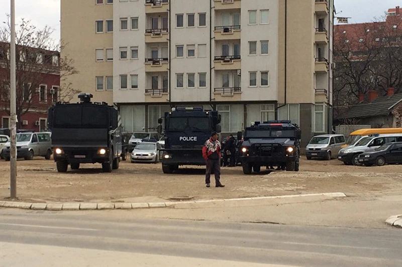 Pucnjava i bombaški napad na dvoranu u koju dolazi premijer Srbije
