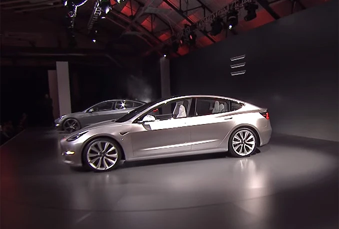 Teslin Model 3 svi žele: Stiglo 232.000 rezervacija u 24 sata