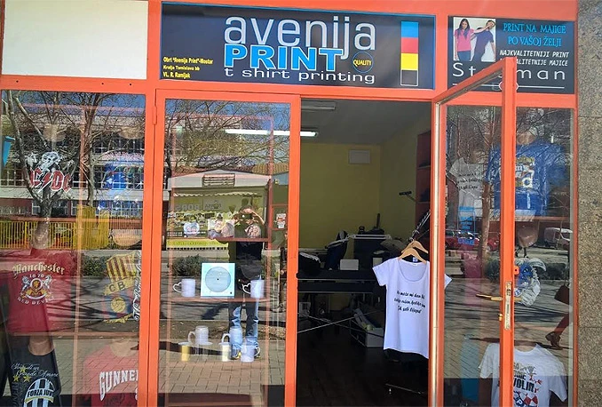 Profesionalni tisak na majice i tekstilne proizvode