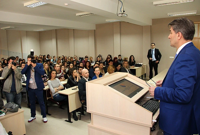 Poruka mostarskim studentima: Ne idite iz BiH, učite i radite