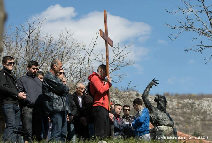 Veliki petak protekao dostojanstveno i pobožno