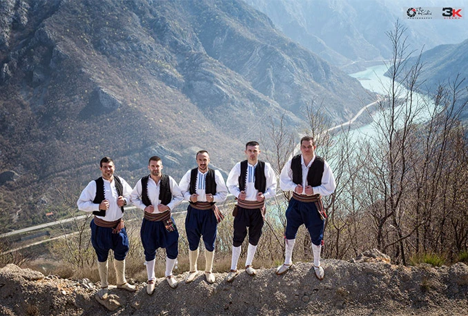 Sinovi Hercegovine snimaju spot za pjesmu 'Hercegovac za Hrvatsku diše'
