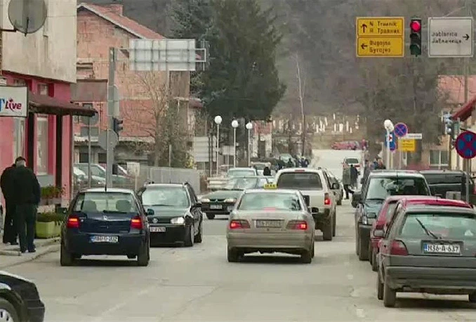 Naoružani prikupljali pomoć na cesti