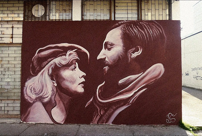 Nedavno preminuli glumac Dragan Nikolić dobio mural u Doboju