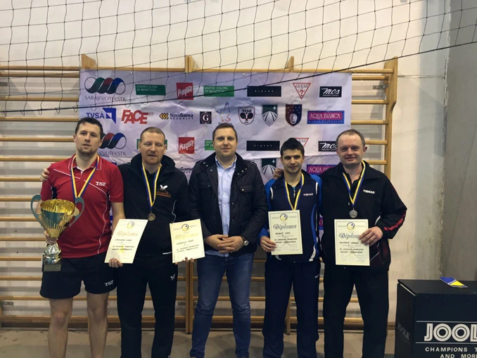 Ivanu Bobašu zlato i bronca, Ivi Knezović brončana medalja