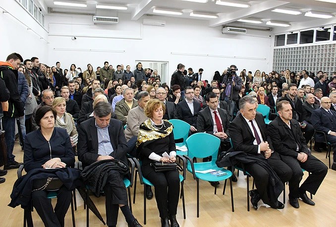 Mostar: Dodijeljeno 1155 diploma za polaznike tečajeva