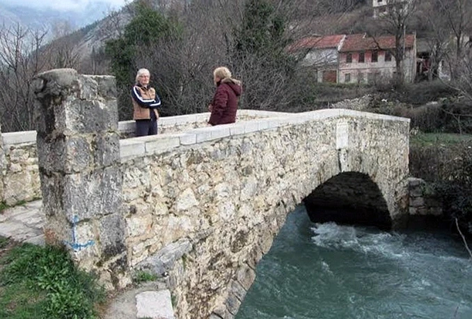 Ljubavna priča Salke i Sare iz Stoca ravna je onoj Romea i Julije