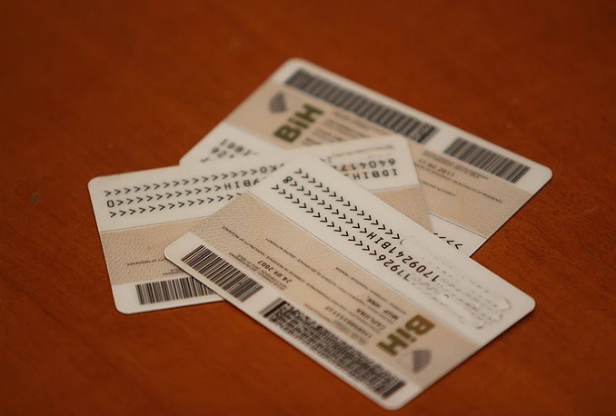 Tko će odgovarati: 15 milijuna KM za osobne s čipom koji ne služi ničemu