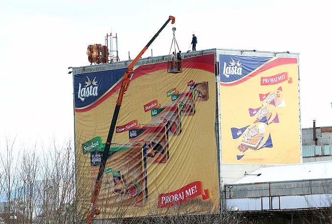 Nova ''fasada'' čapljinske Laste nije izdržala udare vjetra