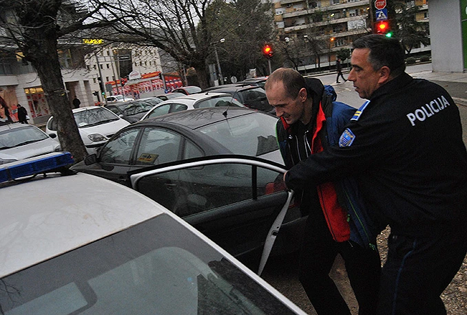 Mostarci uhvatili pljačkaša i zadržali ga do dolaska policije