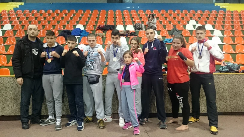Osam medalja za Kobru