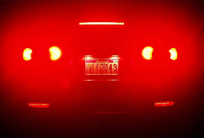 Zbog ovih ljudi danas imamo treće stop svjetlo na automobilu!