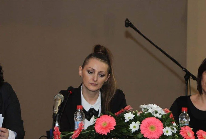 ''Soba za nikoga'' Donne Ares: Knjiga lišena patetike i lažnih nada