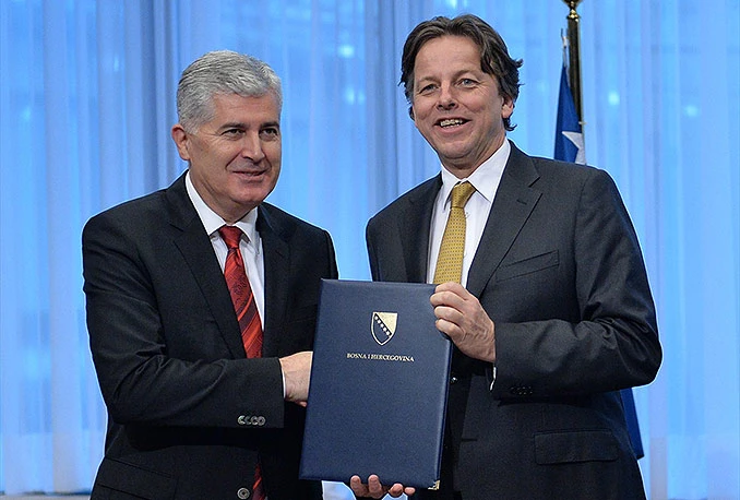 Čović svečano uručio bh. zahtjev za članstvo u EU