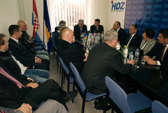 Čović u Tuzli: Sve veći broj Hvata odlazi iz Tuzlanske županije