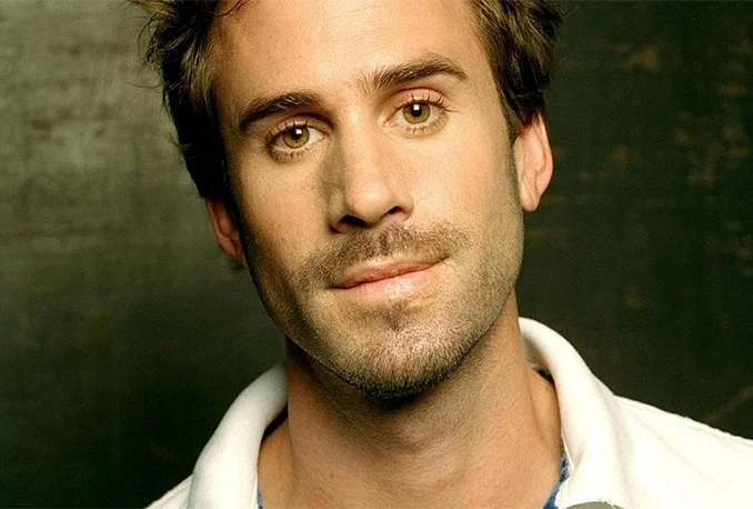 Joseph Fiennes će glumiti Michaela Jacksona