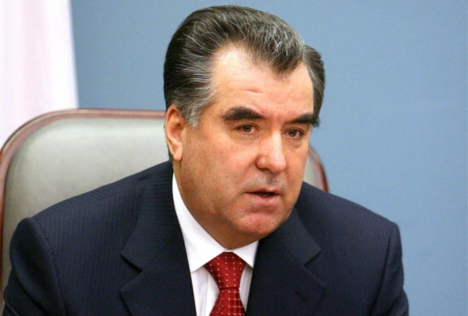 Nek' je u obitelji: Predsjednik imenovao kćer za šeficu svog ureda