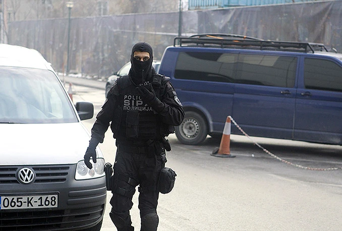 Vijeće za tisak: Nema opravdanja za upad naoružanih policajaca u redakciju medija