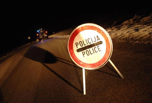 Tešanj: Autom 'pokosio' pješake, jedan poginuo