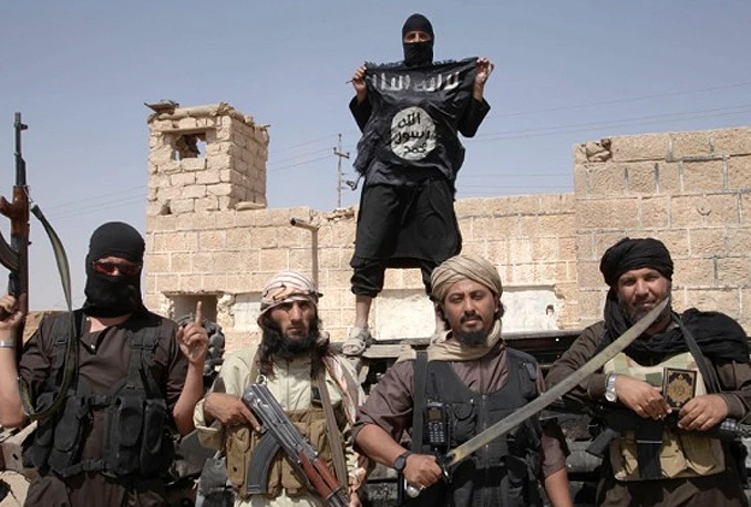 Pripadnici ISIL-a ubili 300 i oteli 400 ljudi u Siriji