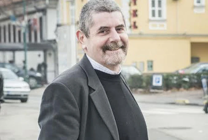 "Najduža zima": Roman o opsadi Sarajeva bivšeg glasnogovornika OHR-a