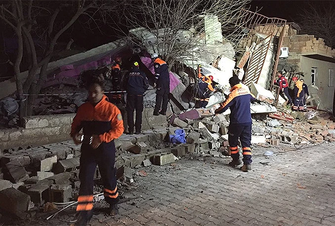 Turska: Najmanje petero poginulih u terorističkom napadu na policijsku stanicu