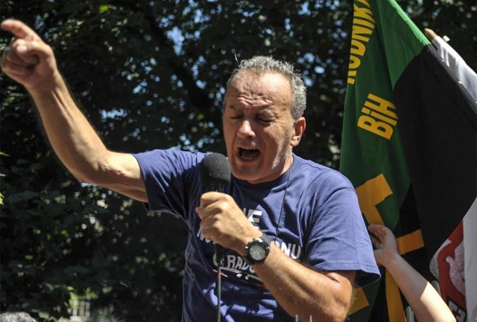 Novalić plaću svodi na minimalac