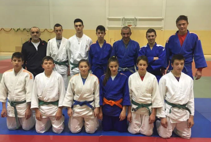 Judaši mostarske Borse na judo kampu u Kaštel Sućurcu
