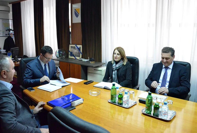Federalni ministar tražio sniženje cijene plina