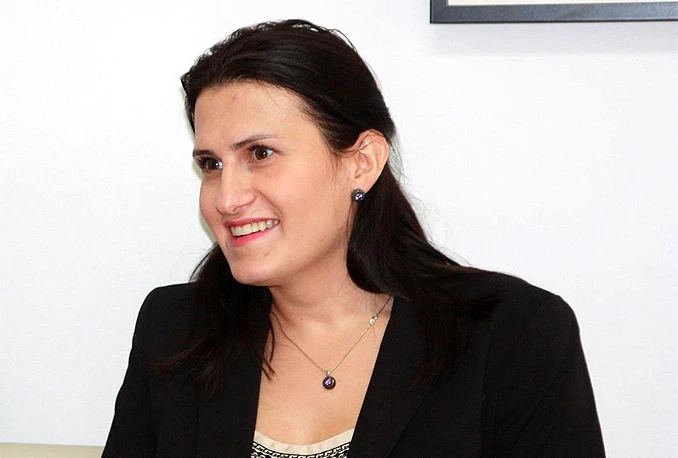 Azra Atagić-Ćatović, direktorica portala Akta.ba: Snalazim se i sa tastaturom i sa lopatom